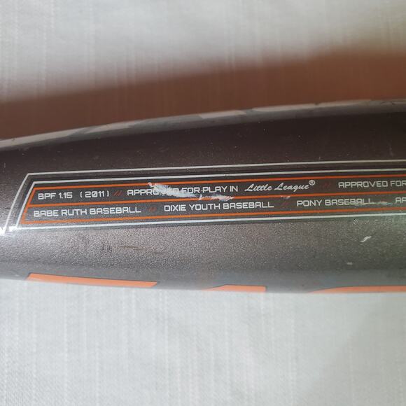 Easton Baseball Bat 25 INCH 16 OZ YB13MG - Picture 8 of 12